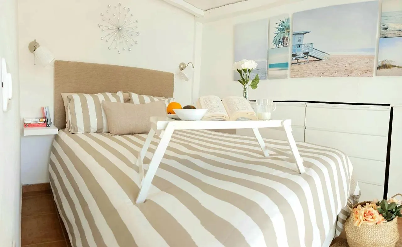 Atico En El Corazon De Santa Cruz/ Cozy Penthouse Apartment